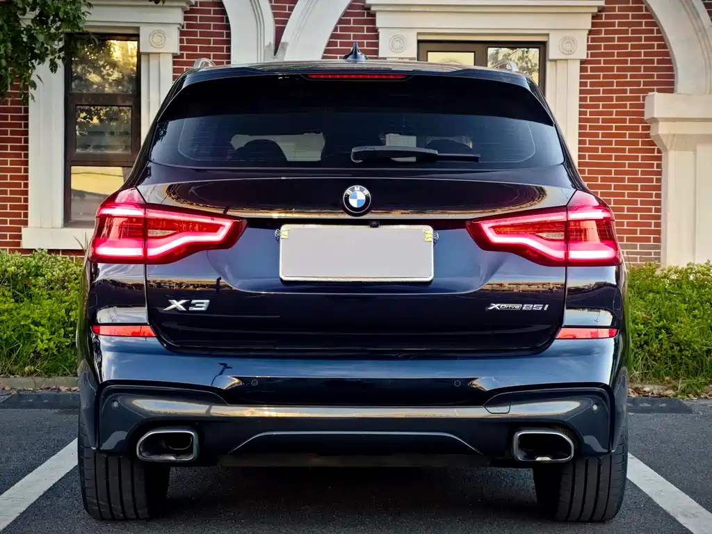 BMW X3 — фото 5