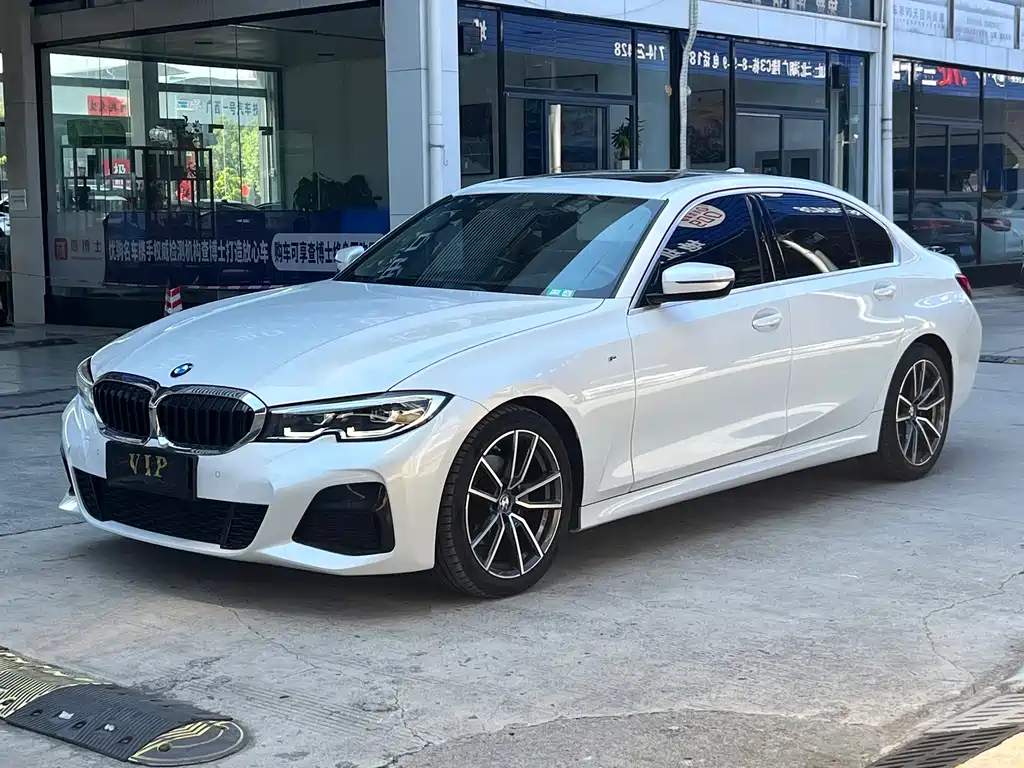 BMW 3 Series — фото 1