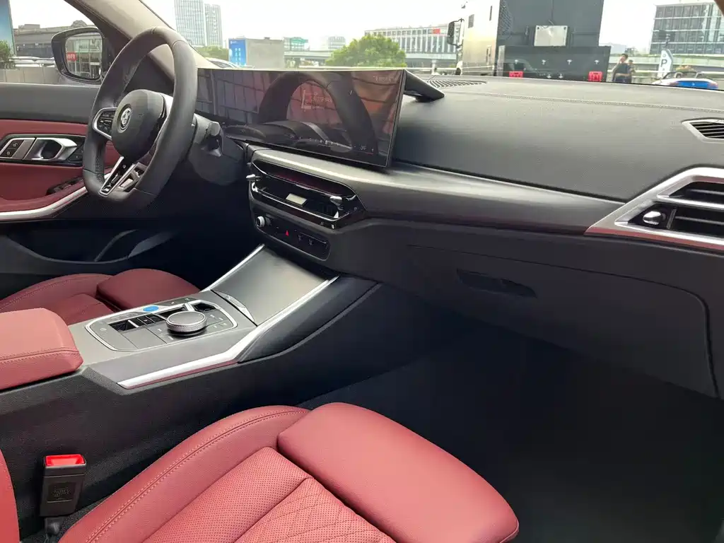 BMW i3 — фото 11