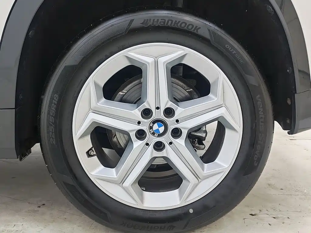 BMW X1 — фото 17