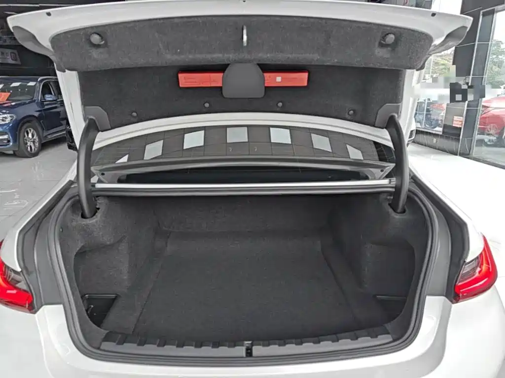 BMW 3 Series — фото 18