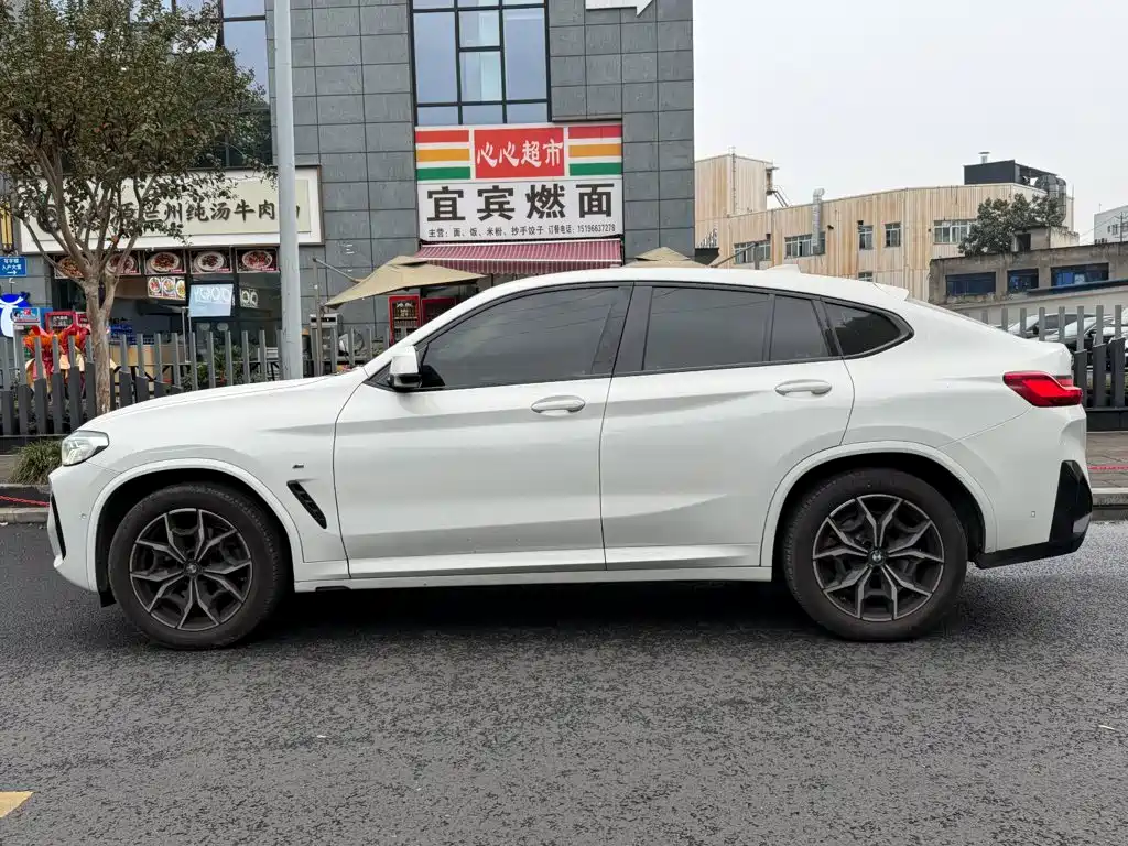 BMW X4 — фото 3