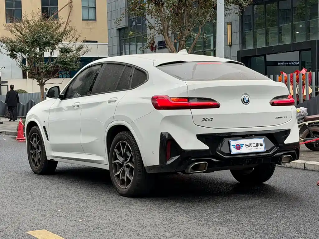 BMW X4 — фото 4