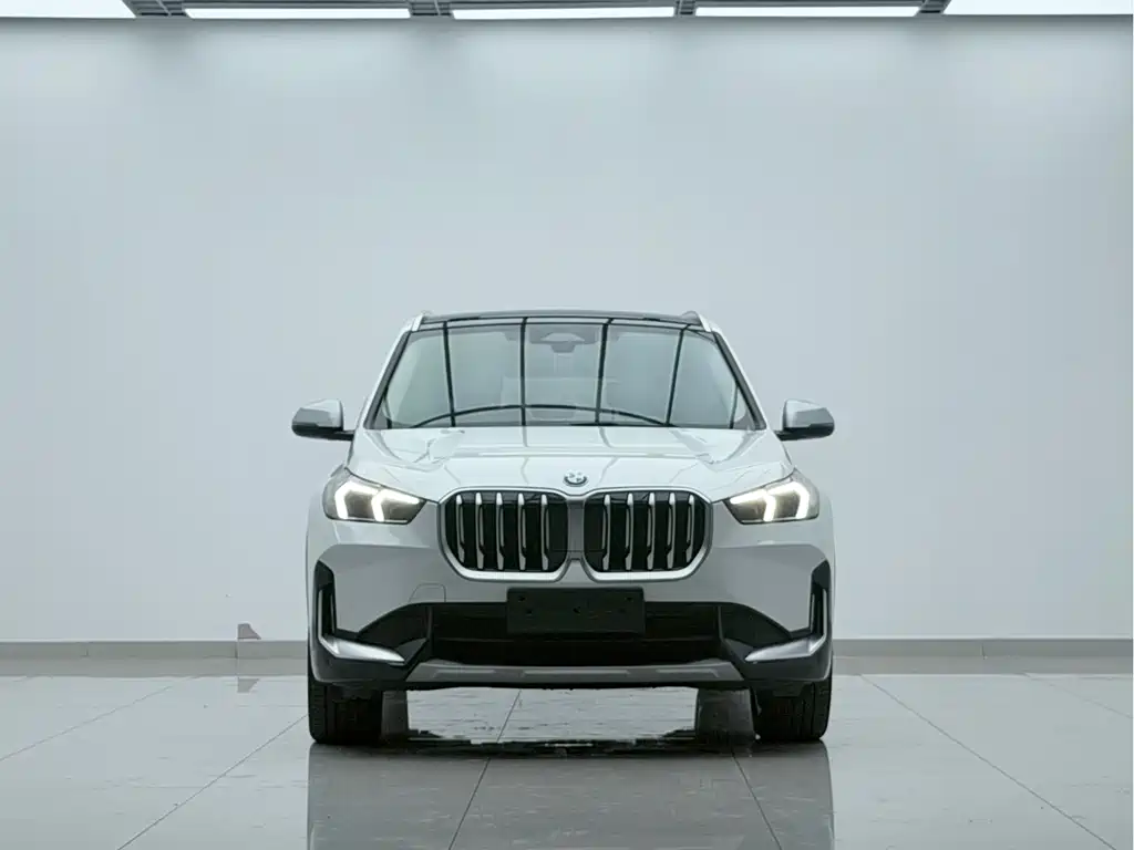 BMW X1 — фото 2