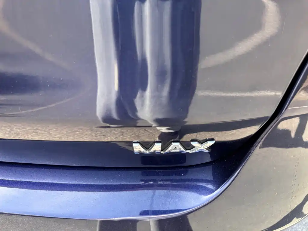 BYD MAX — фото 10