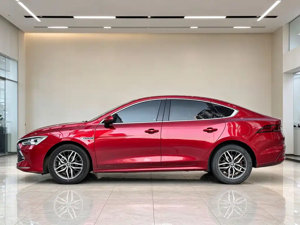 BYD Qin PLUS — фото 8