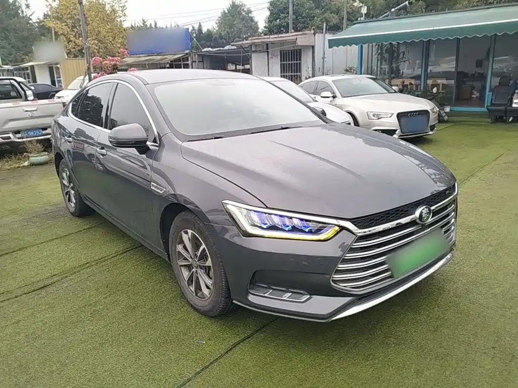 BYD Qin Pro NEV — фото 3