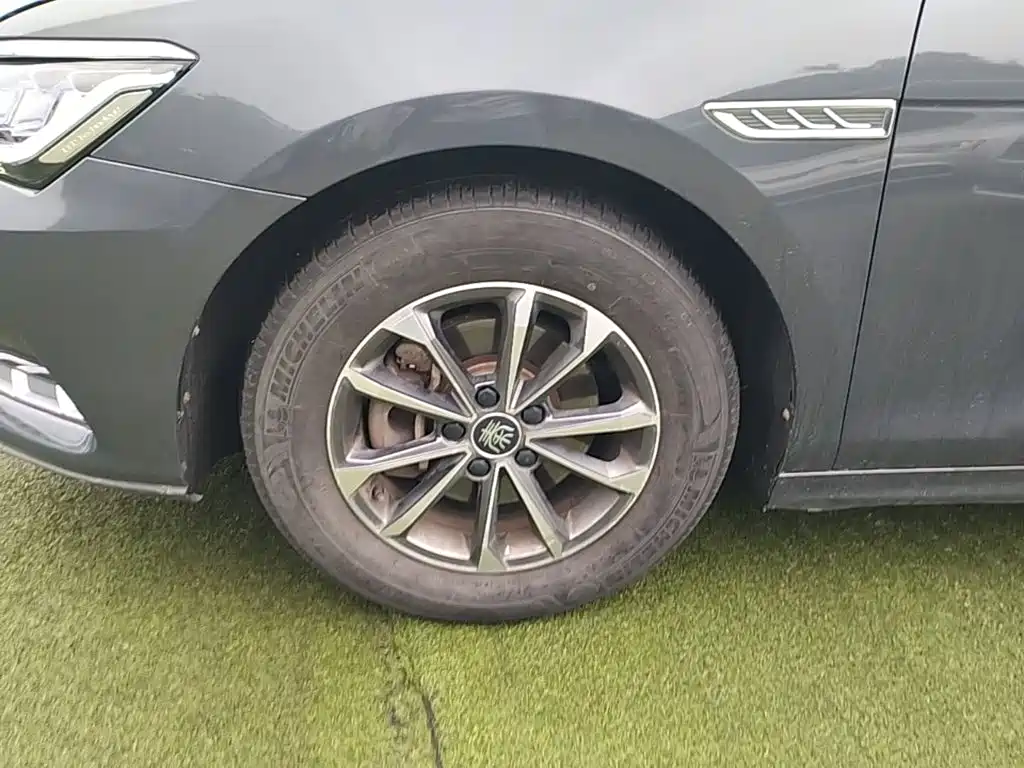 BYD Qin Pro NEV — фото 22