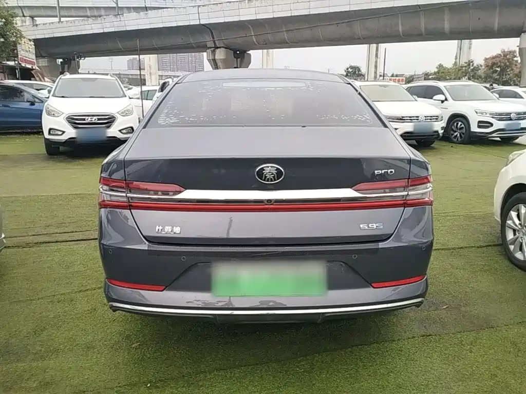 BYD Qin Pro NEV — фото 5