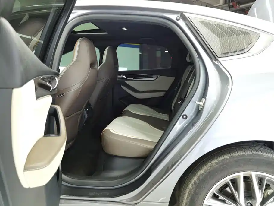 BYD Qin PLUS — фото 11
