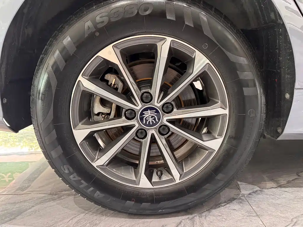 BYD Qin PLUS — фото 19