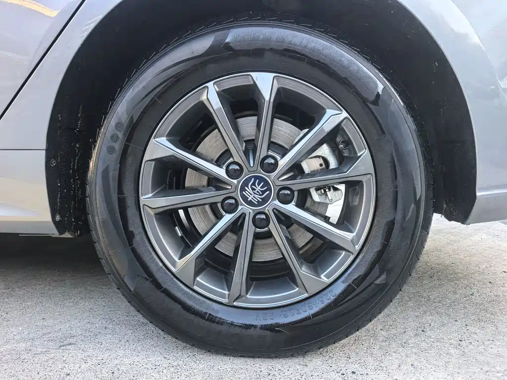 BYD Qin PLUS — фото 24