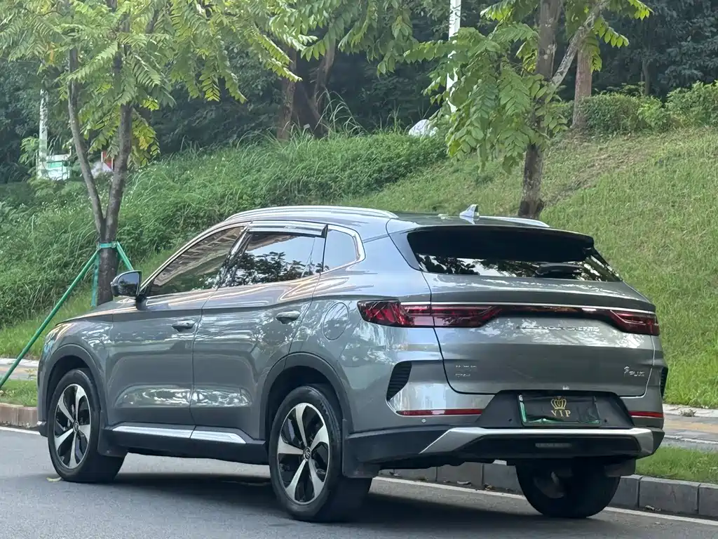 BYD PLUS New Energy — фото 4