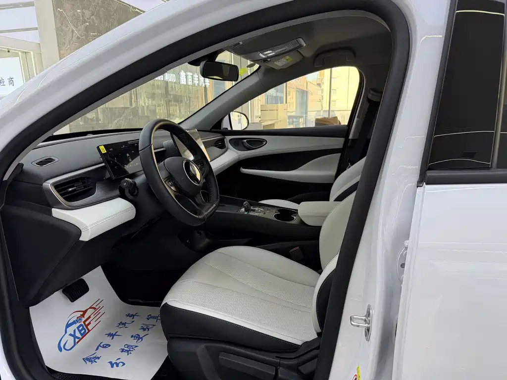 BYD Seal 05 DM-i — фото 4
