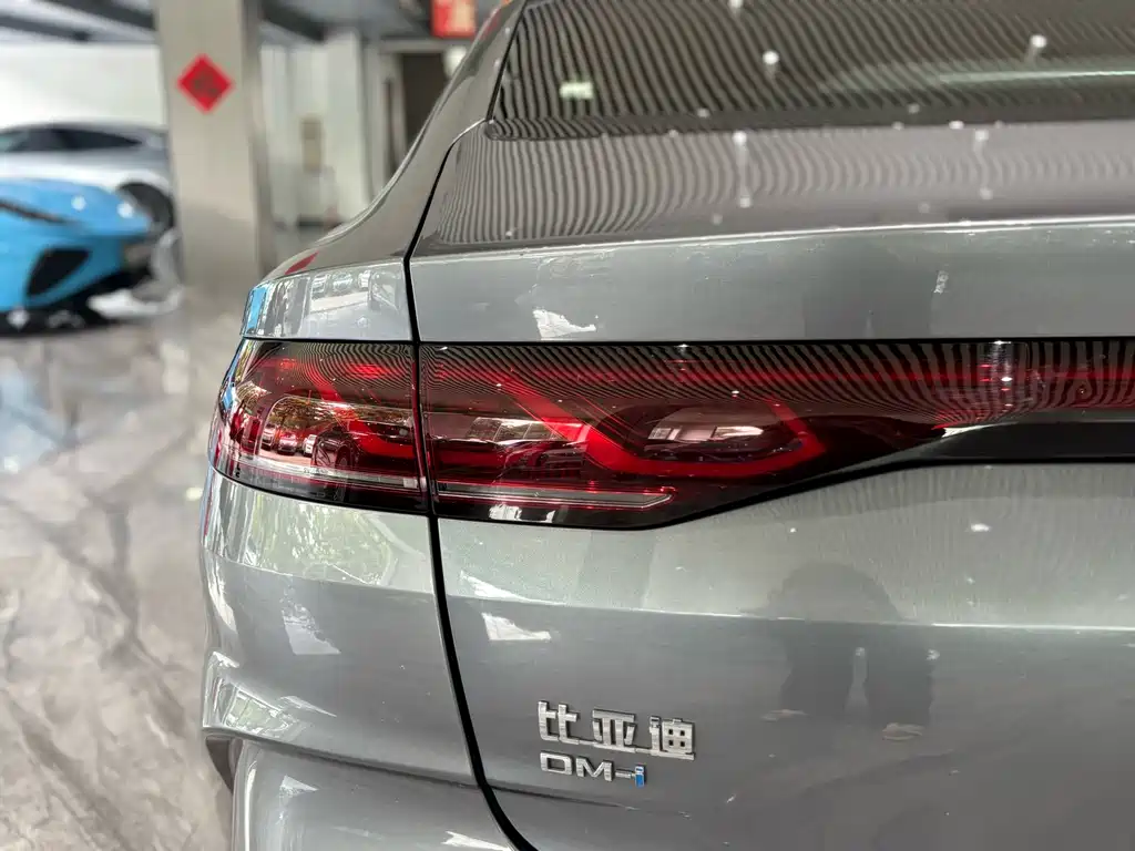 BYD Qin L — фото 28