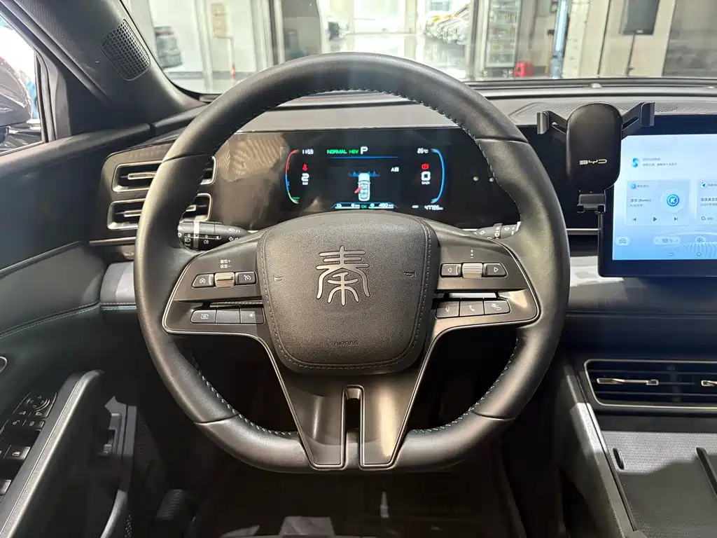 BYD Qin L — фото 8