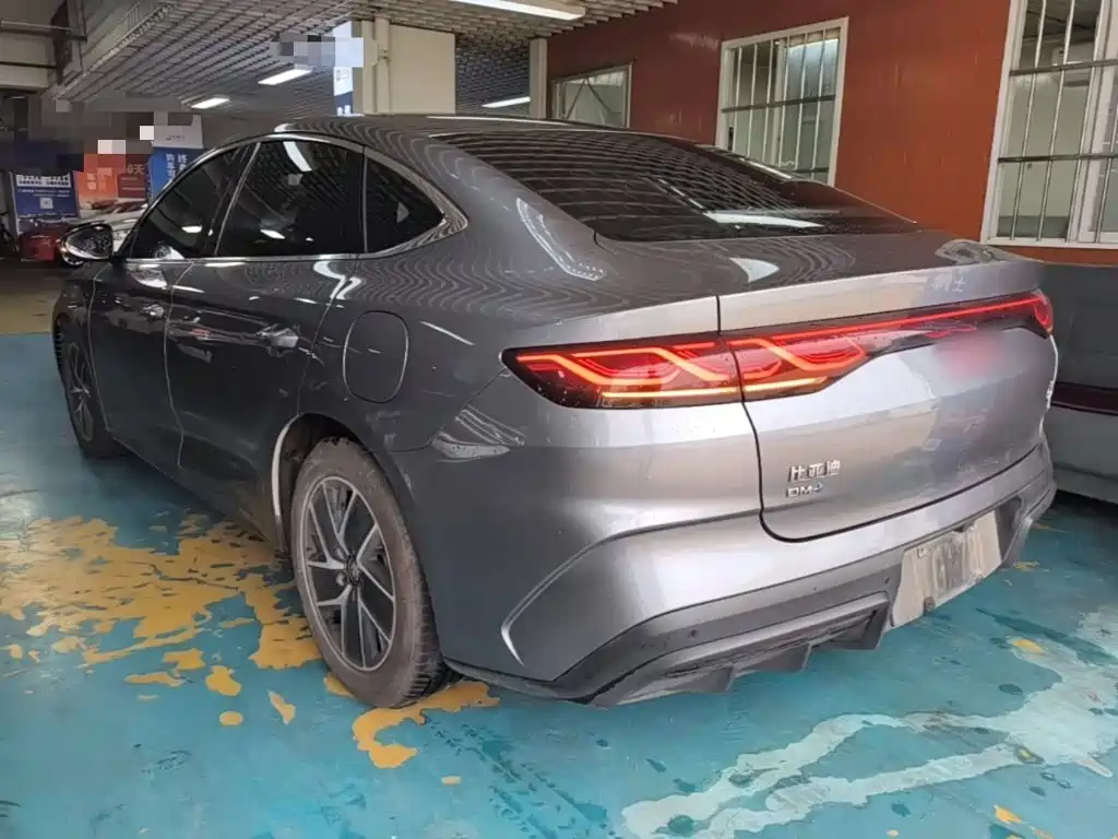 BYD Qin L — фото 4