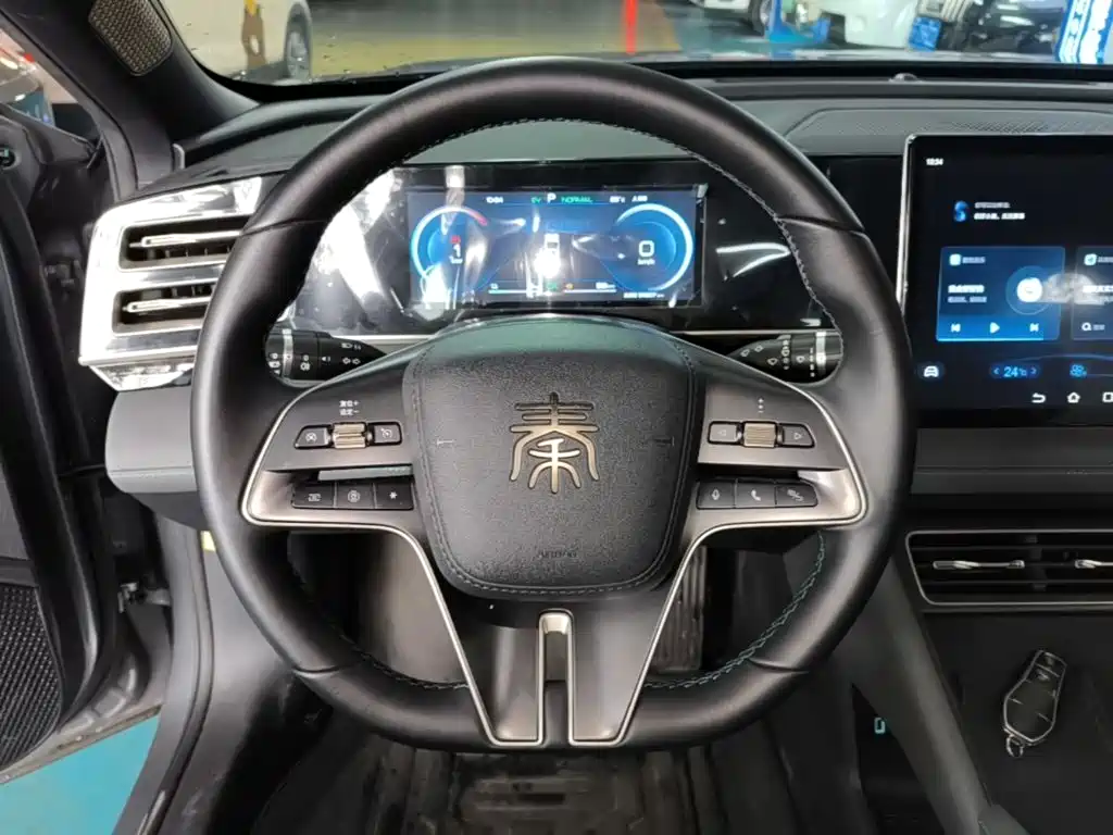BYD Qin L — фото 10