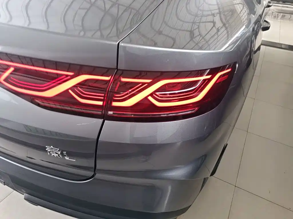 BYD Qin L — фото 7