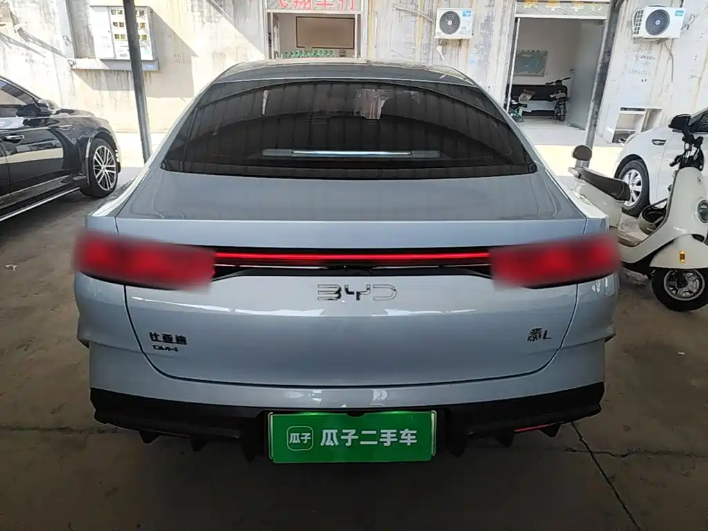BYD Qin L — фото 5