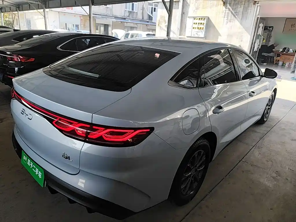 BYD Qin L — фото 6