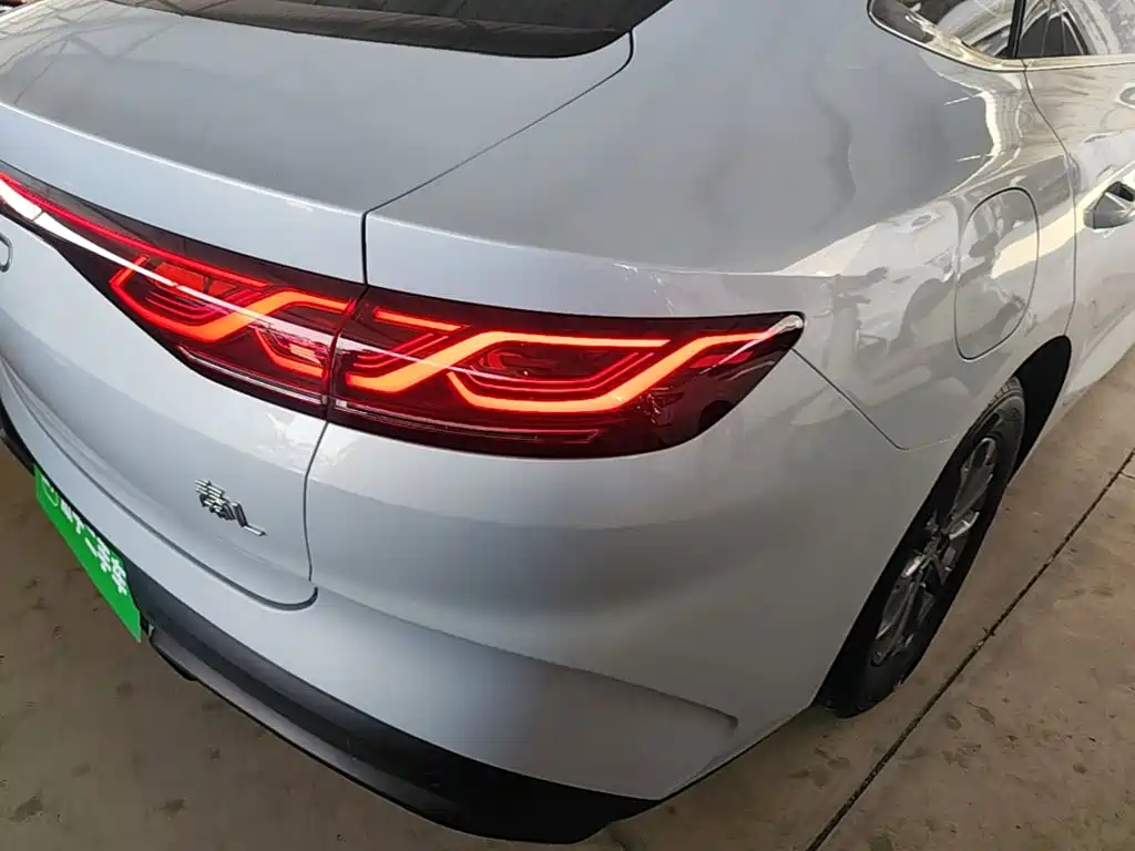 BYD Qin L — фото 7