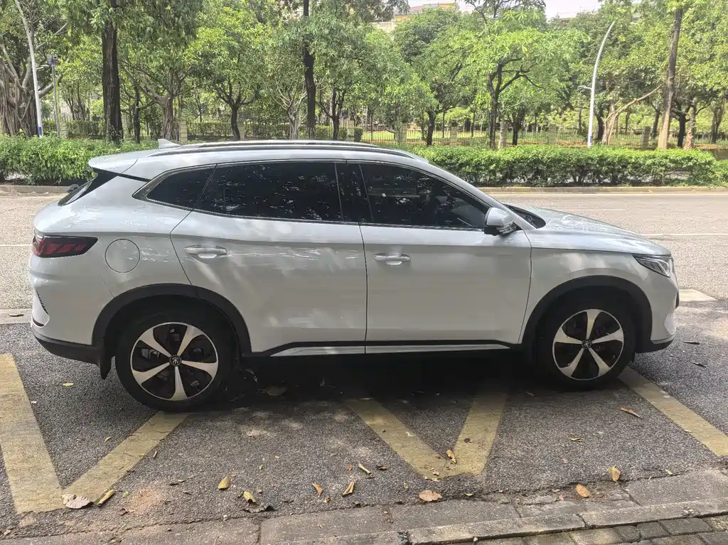 BYD PLUS New Energy — фото 4