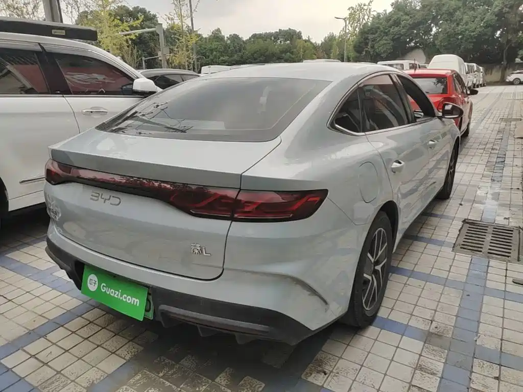 BYD Qin L — фото 6
