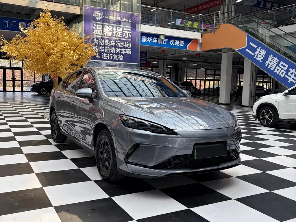 BYD Seal 05 DM-i — фото 3