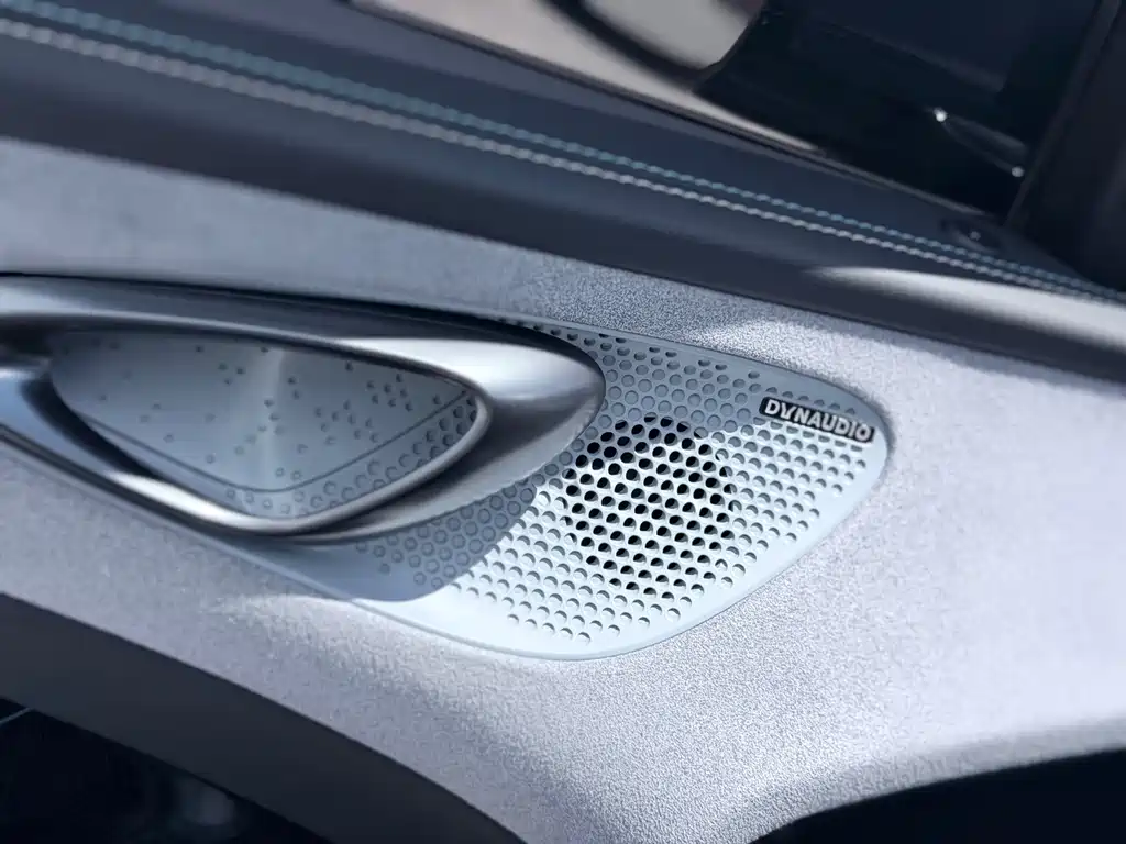 BYD Seal — фото 8