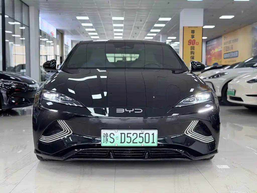 BYD Seal — фото 2
