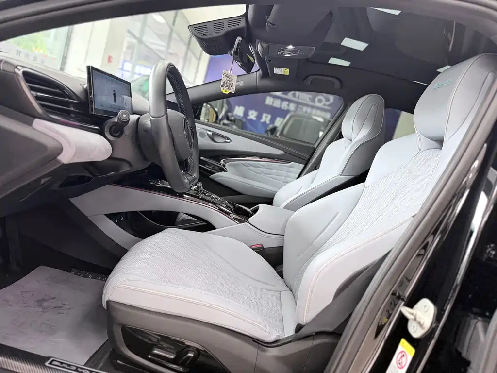 BYD Seal — фото 7