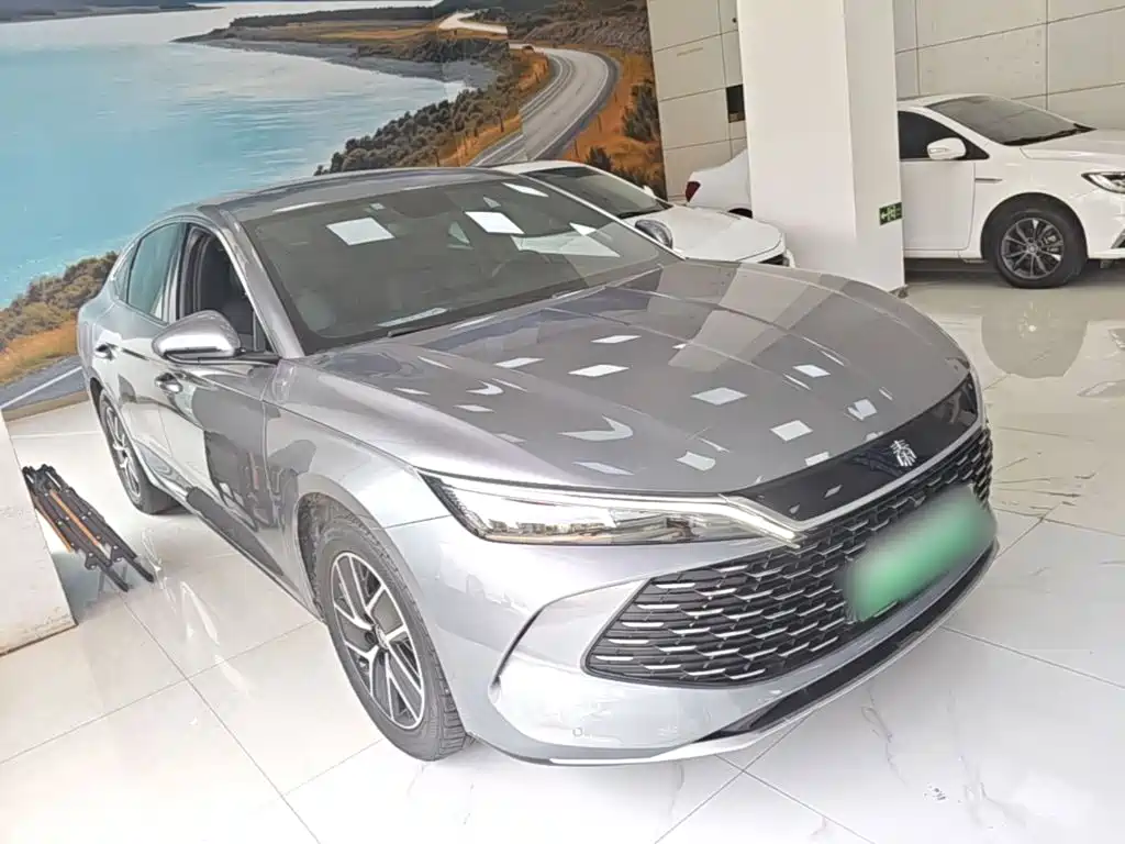 BYD Qin L — фото 3