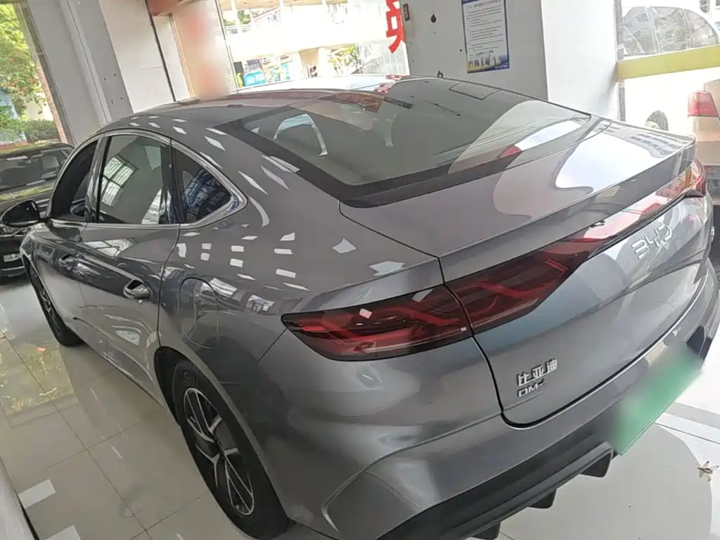 BYD Qin L — фото 4
