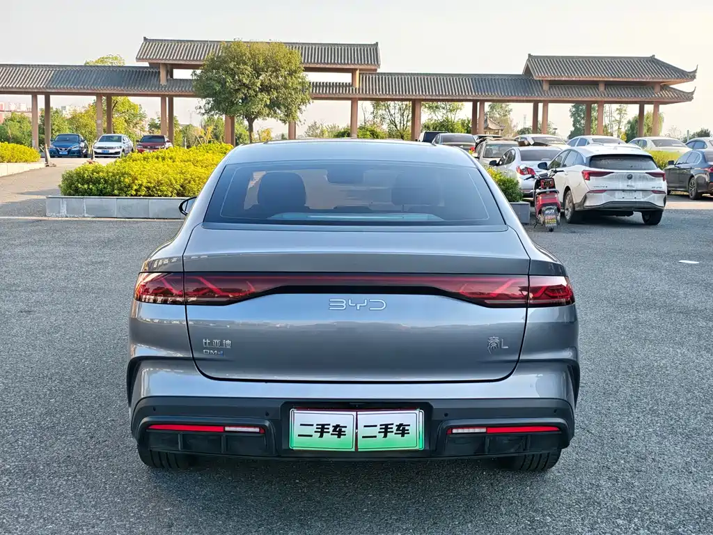 BYD Qin L — фото 4