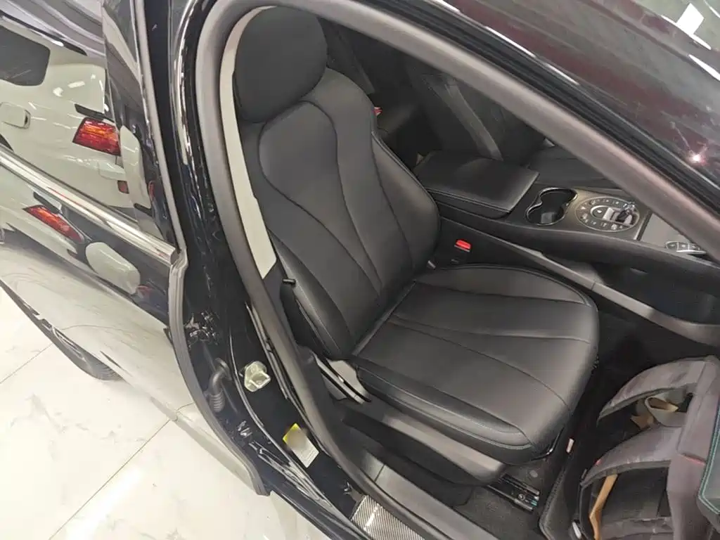 BYD Seal 05 DM-i — фото 24