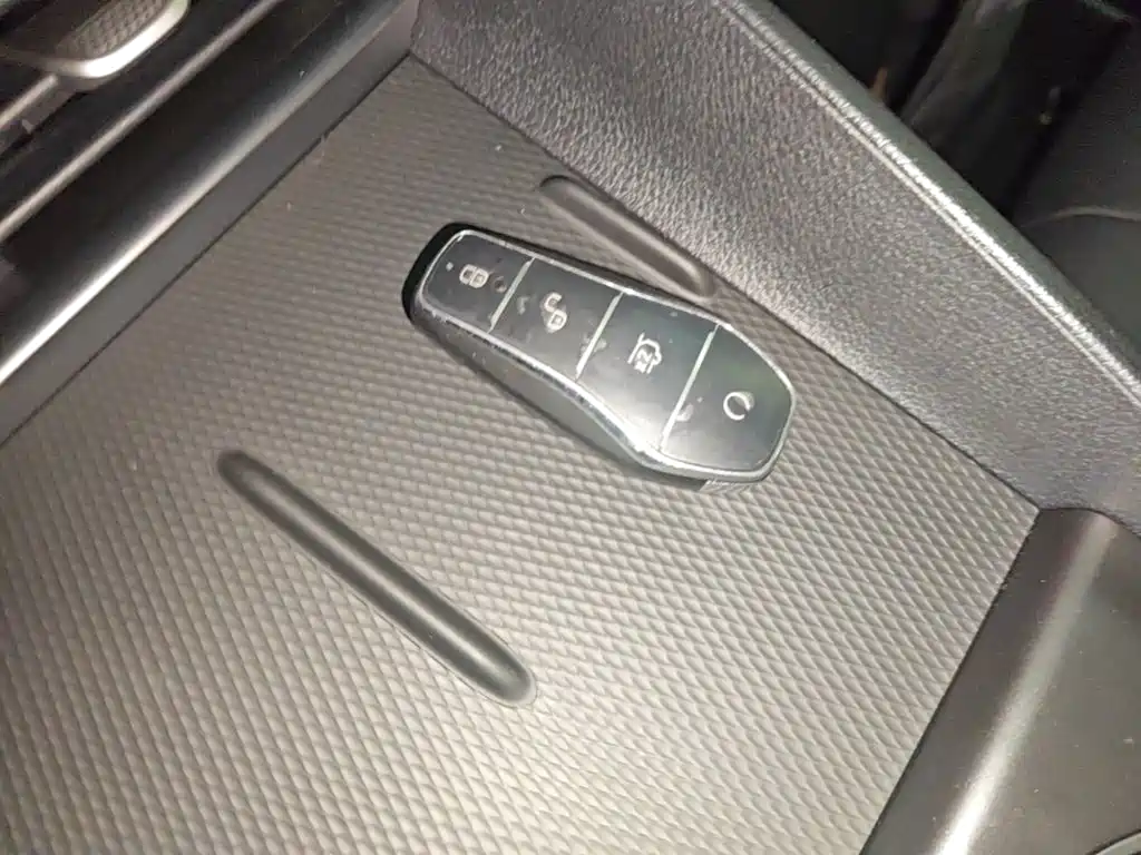 BYD Seal 05 DM-i — фото 8