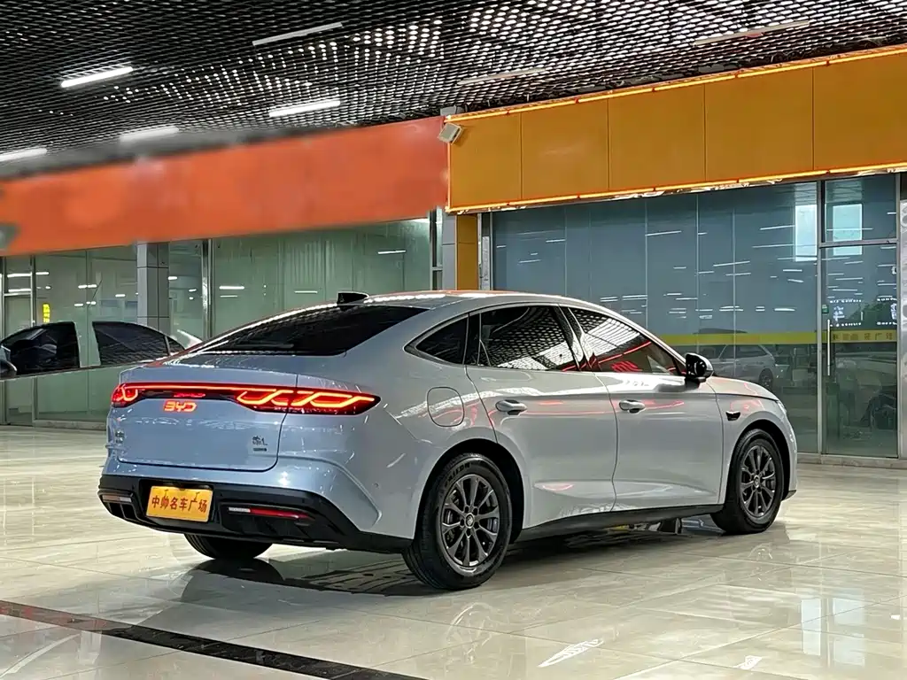 BYD Qin L — фото 4