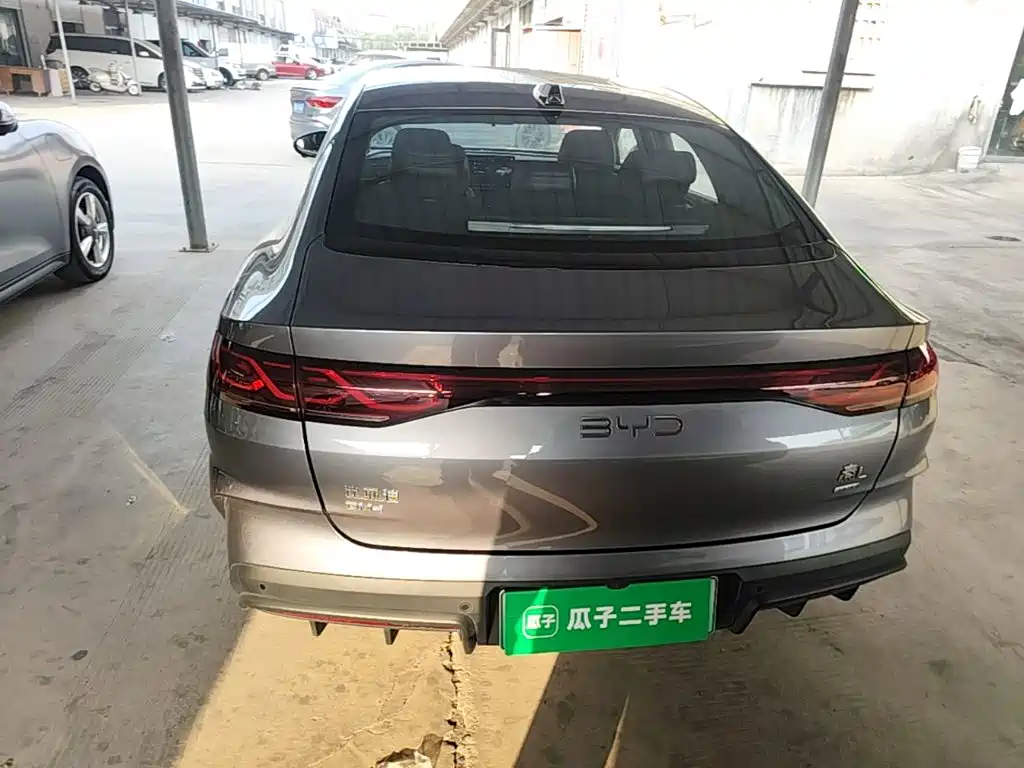 BYD Qin L — фото 5