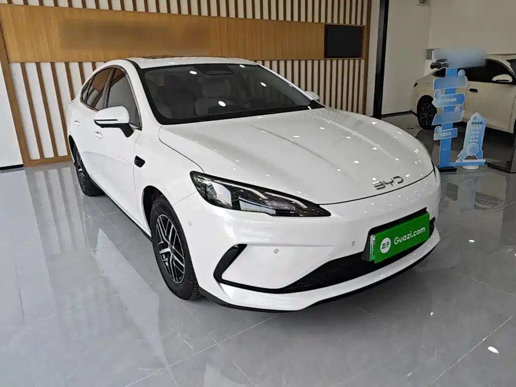 BYD Seal 05 DM-i — фото 3