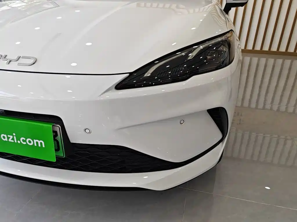 BYD Seal 05 DM-i — фото 23