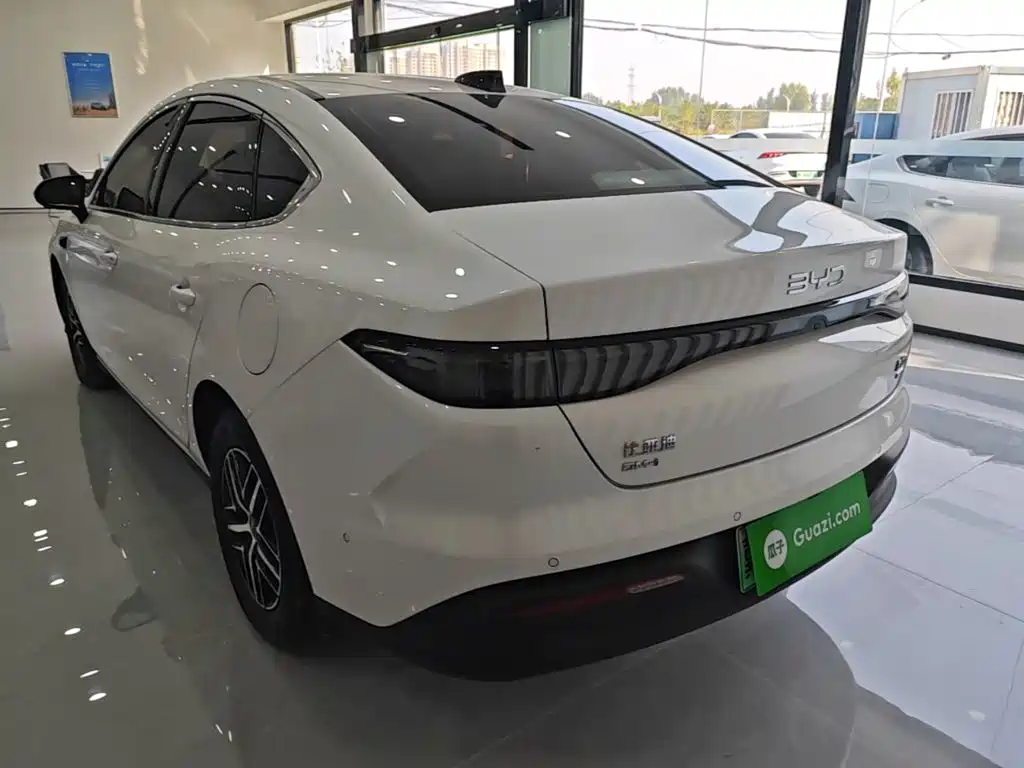 BYD Seal 05 DM-i — фото 4
