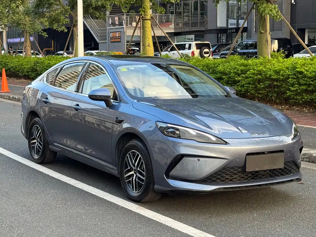 BYD Seal 05 DM-i — фото 3