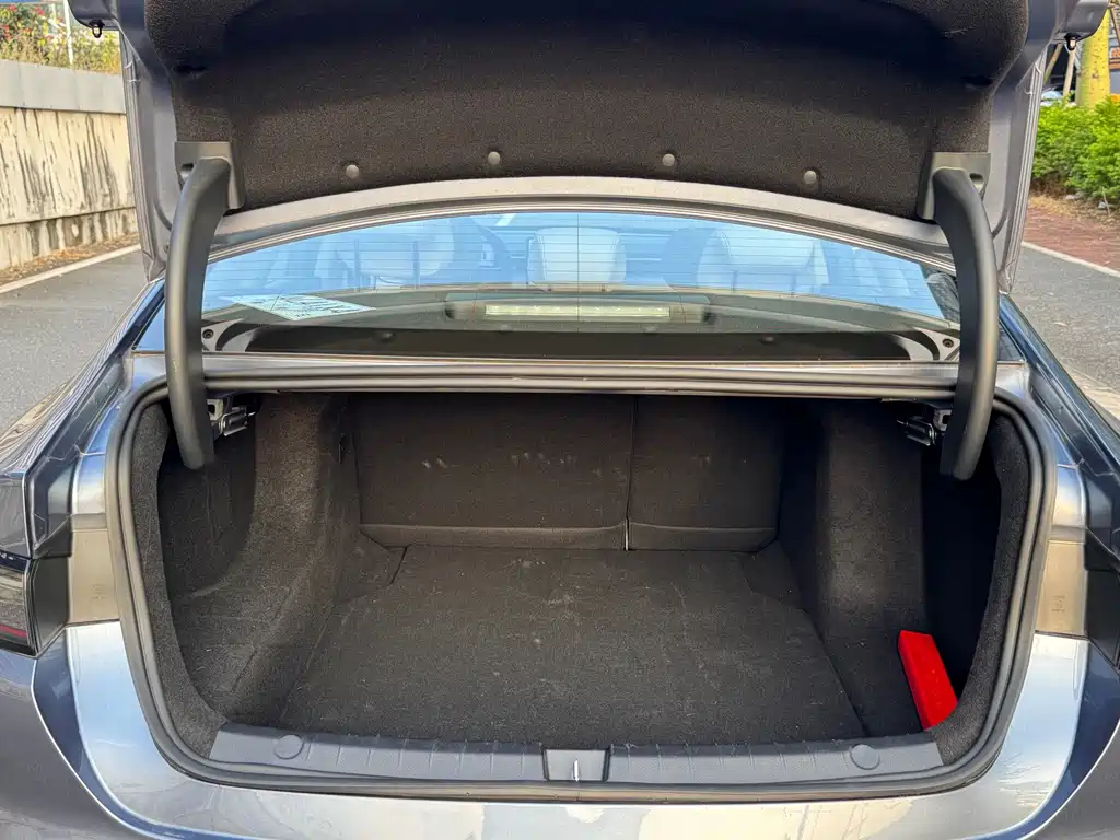 BYD Seal 05 DM-i — фото 24