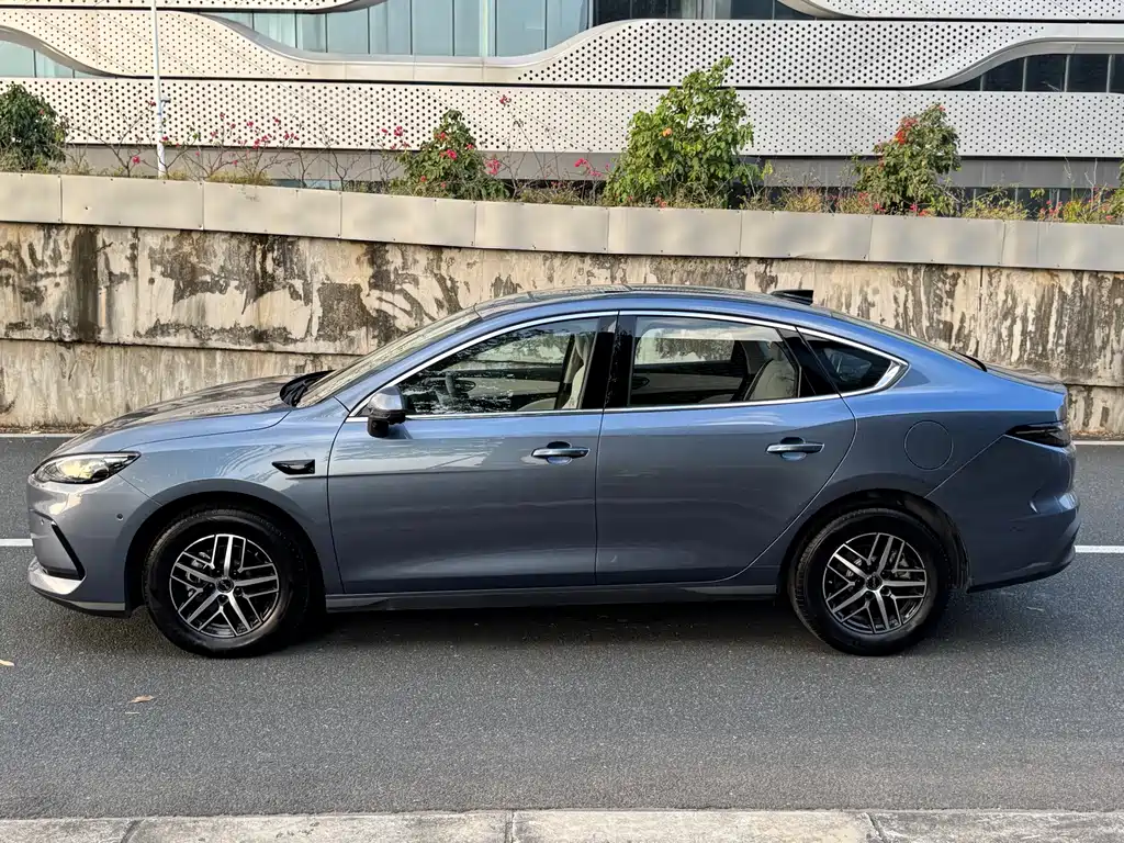 BYD Seal 05 DM-i — фото 4