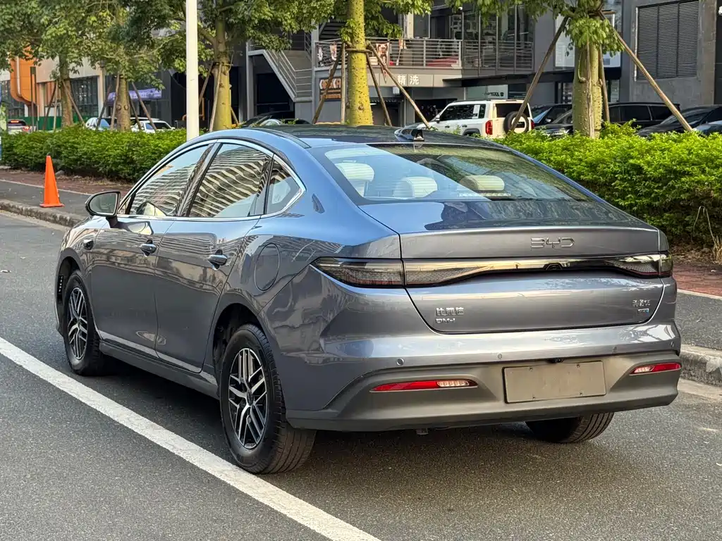 BYD Seal 05 DM-i — фото 7