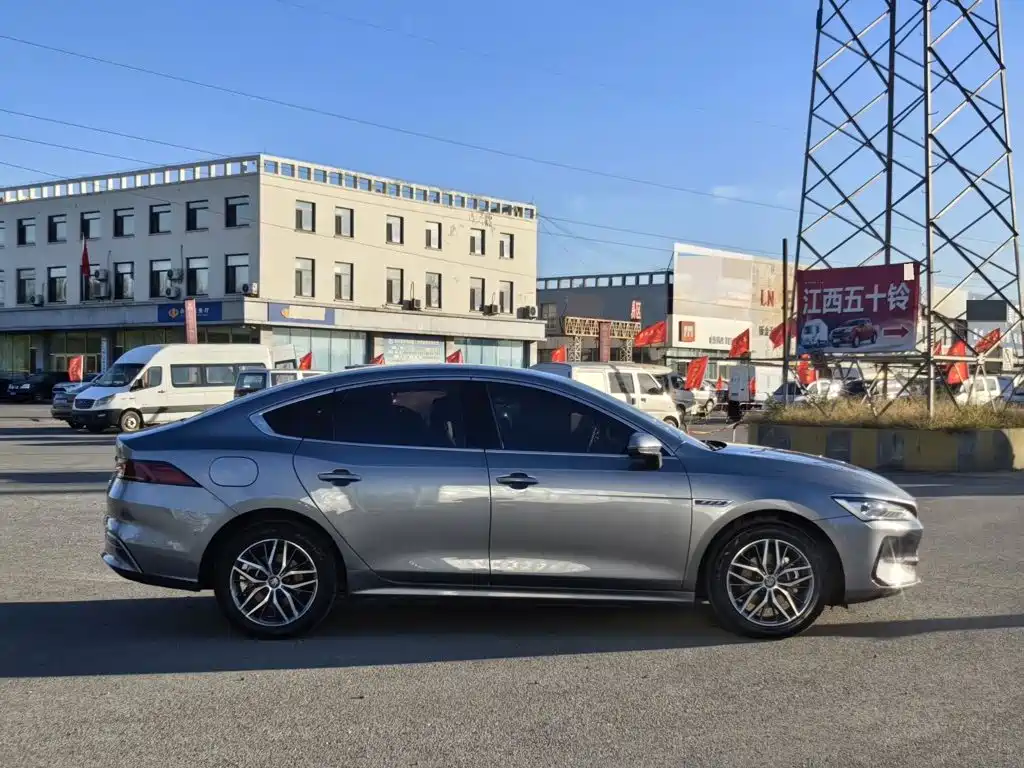BYD Qin PLUS — фото 6