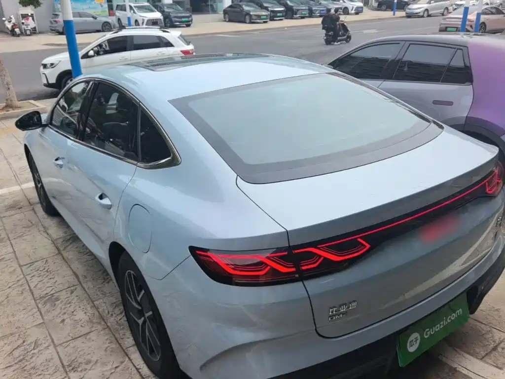 BYD Qin L — фото 4