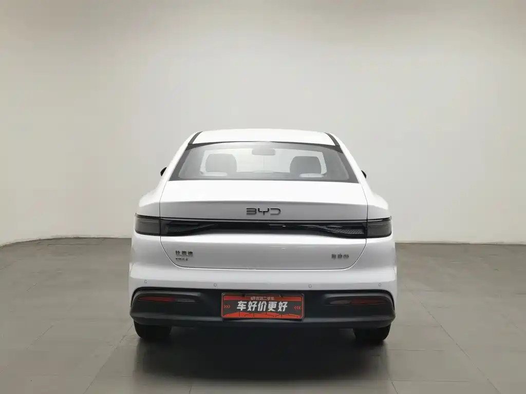 BYD Seal 05 DM-i — фото 4