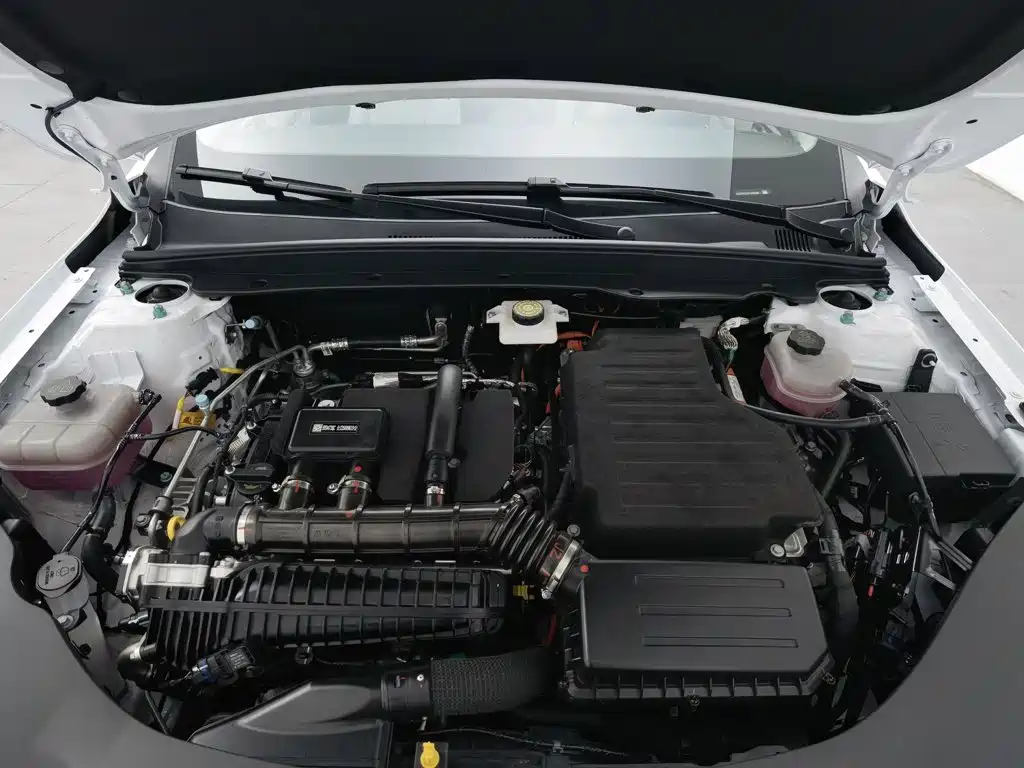 BYD Seal 05 DM-i — фото 6